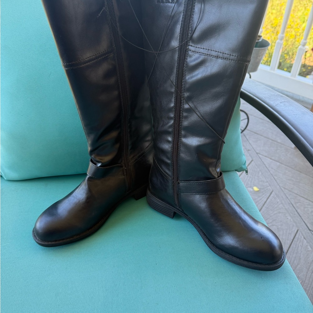 Kenneth Cole Reaction Black Heeled Boots